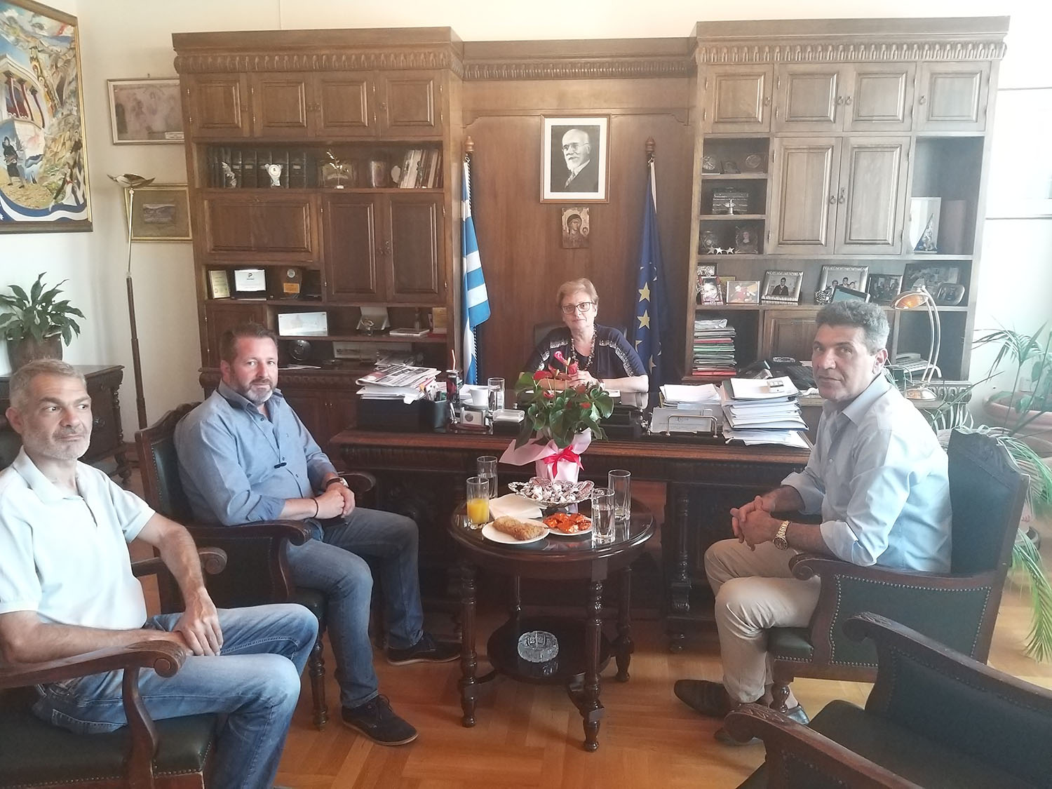 Νίκος Μαλλιαρός συνάντηση με την Αντιπεριφερειάρχη Ρεθύμνης, κα Μαίρη Λιονή
