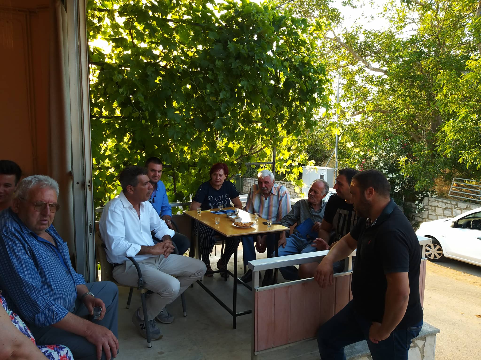 Επίσκεψη του υποψήφιου Βουλευτή Ρεθύμνου, Νίκου Μαλλιαρού, στο χωριό Κούμοι του Δήμου Αγίου Βασιλείου