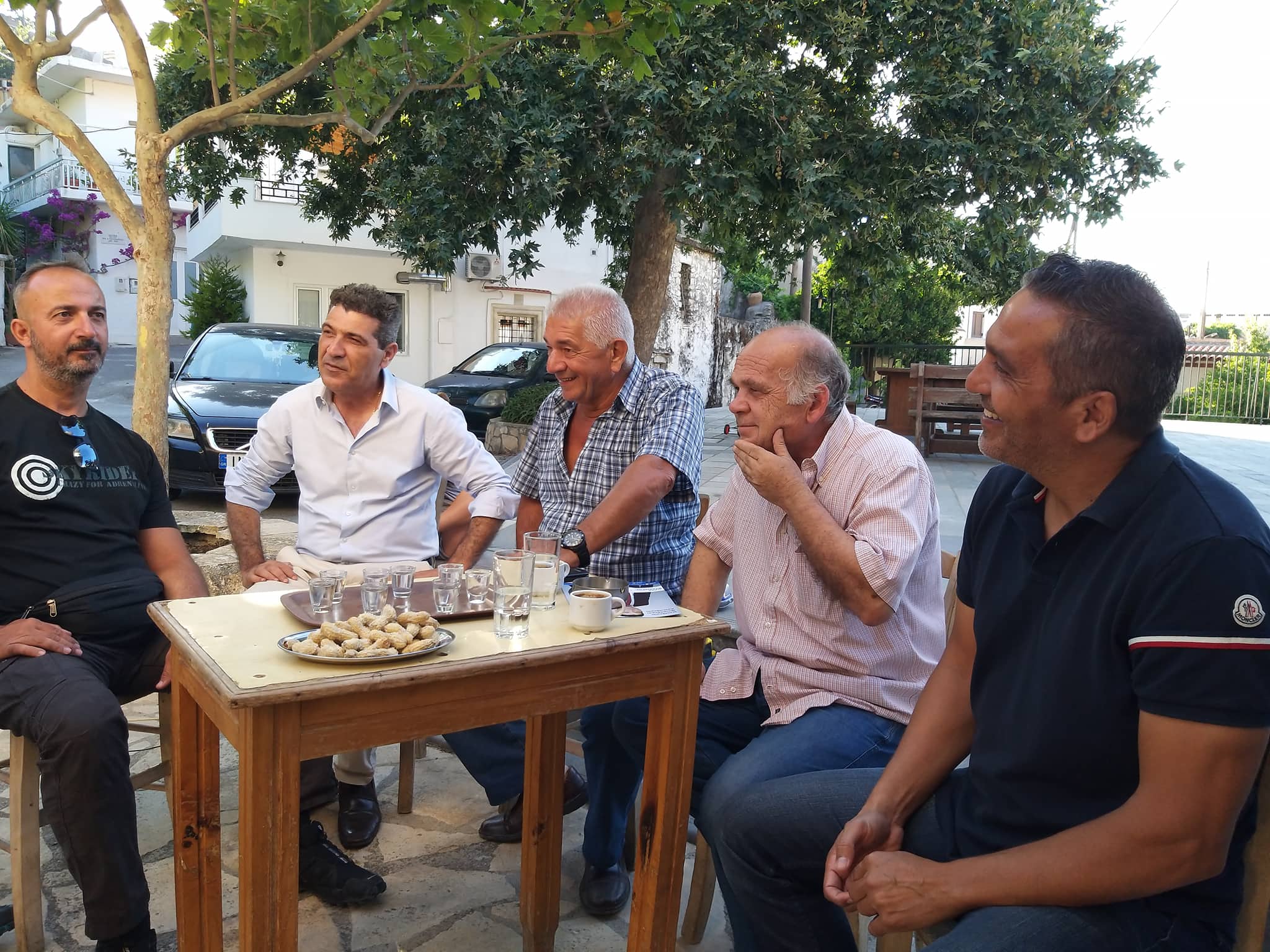 Επίσκεψη του υποψήφιου Βουλευτή Ρεθύμνου, Νίκου Μαλλιαρού, στο χωριό Βρύσες του Δήμου Αγίου Βασιλείου